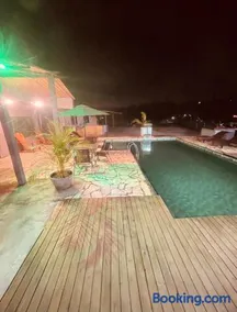 Chácara Com Piscina e Vista das Montanhas - Image 3