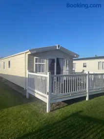 Lovely Caravan near beach - Moray Place 3 - Image 2