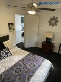 Creek Cottage Bed and Breakfast Traralgon - Image 4