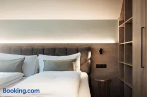 Riolina Suite Dolomites - Image 1