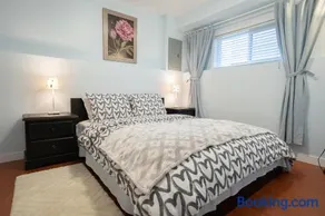Lovely 1BR Secondary suite with Separate entrance - Image 1