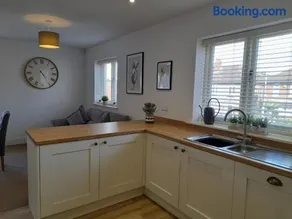 The Stables a Contractor Family 2 bed Town House in Central Melton Mowbray - Image 4