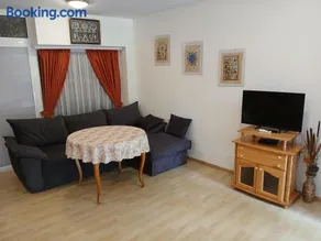 LS Central Apartment - Image 2
