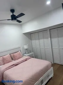 Miami vibes studio - Image 2