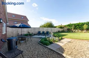 3 Bed in Burnham Market oc-1887 - Image 4