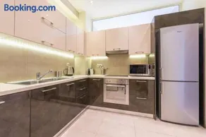 Syntagma H&B Apartment - Image 5