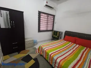 NASYA HOMESTAY BANDAR ENSTEK - Image 1