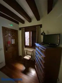 La Hoja de Roble - Image 3
