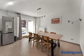 Ruime woning 10p met zonnige tuin & nabij strand - Image 3