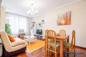 Luminoso, acogedor e ideal para familias - Image 2