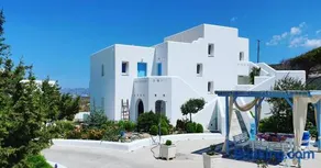 Sarakiniko Rooms - Image 2