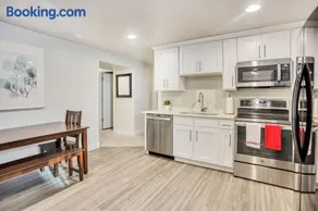 New Furnished 2Bd Apt! Great for Long Stays - Image 4