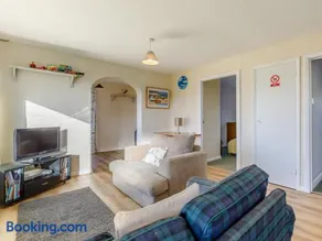 Surfers Hideaway - Image 4