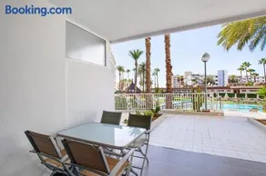 Beautiful Apartment 1115 Central - Image 1