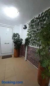 George house - Image 3