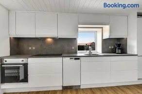 Pænt Feriehus Beliggende Centralt I Thorsminde Sj2302 - Image 2