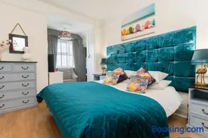 Sea view Ar Lan y Mor LUXURY APARTMENT - Image 4