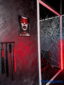 Adult only fantasy room - Image 1
