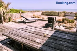 Beach Cottage - Image 2