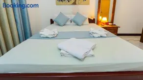 Sayare Inn - Image 1