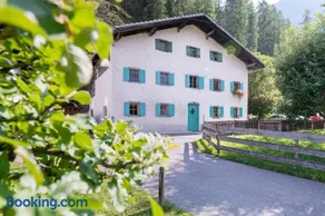 Hansa House - Image 1
