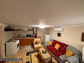 Platanos Village Home - Image 4