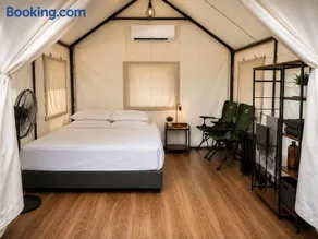 The Kemah Beach Glampsite - Image 2