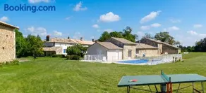 Maison charmante à Saint-Vincent-la-Châtre avec piscine partagée - Image 1