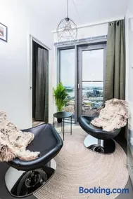 21st Floor Oceanfront Luxury Condo - Gym - Image 3