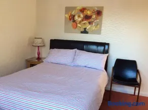 Ivy House - Image 3