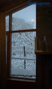 The Northwood Cottages, Boutique Mountain Retreat, Manali , Himalayan Views - Image 3