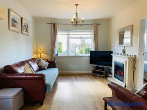 Sleepy Donkey Cottage - Image 4