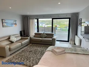 The North Cove, 20m to the Sea, Modern Studio Apartment - Image 5