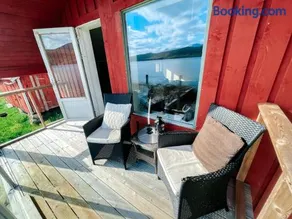 Unique boathouse with a spectacular view - Image 2