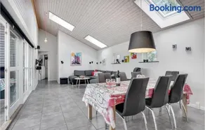 Four-Bedroom Holiday Home In Tarm - Image 4