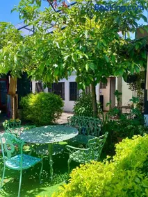 Old Bells Hostel Santa Ana - Image 2