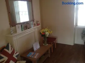 Arcadia Guest House - Image 2