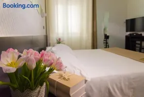 Hotel Santa Chiara - Image 2