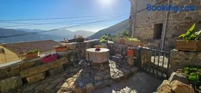 T2 typique au cœur du village et vue sur le Golfe - Image 4