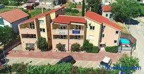 SOLARIS Modern & Comfortable Apartments with Free Private Parking - Image 4