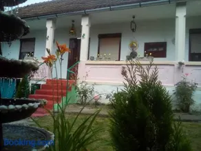 Kulcsosház vendégház - Image 1