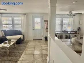 Welcome To The Sea Hunt An Updated, New-To-Market Coastal Gem - Image 3