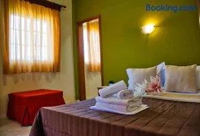 Hotel Barracuda - Image 1