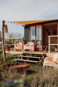 Tiny Cabana - Image 1