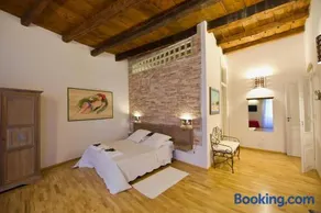 Castelletto Suites - Image 4