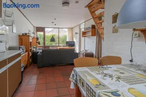 Bungalowpark Herkingen bij het Grevelingenmeer 10B - Image 2