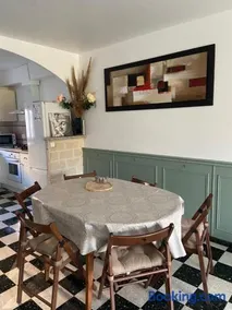 Maison de maître XVIIIème avec piscine chauffée - Image 1