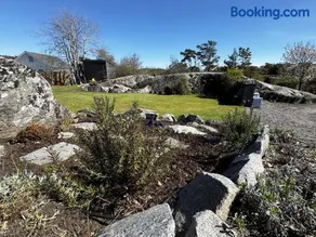 Welcome to a charming holiday home in Västra Frölunda - Image 3