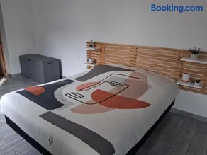 Logement à la Campagne! Entièrement indépendant - Image 2