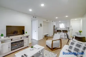 Chic Montgomery Condo w/ Balcony + Pool Access! - Image 1